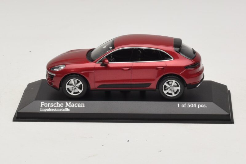 Porsche Macan 95B Rosso Metallizzato Minichamps 1:43 410062600 Pressofusione