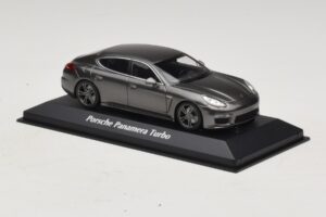 Porsche Panamera 970 Turbo Grigio Metallizzato Maxichamps 1:43 940062371 Pressofusione — immagine 3 di 4
