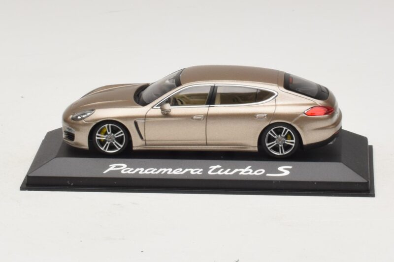 Porsche Panamera 970 Turbo S Bronzo Metallizzato Minichamps 1:43 WAP0200600E Pressofusione
