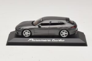 Porsche Panamera 971 Turbo Grigio Metallizzato Minichamps 1:43 WAP0207610H Pressofusione