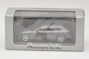 Porsche Panamera 971 Turbo Grigio Metallizzato Minichamps 1:43 WAP0207610H Pressofusione — immagine 4 di 4