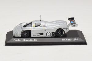 Sauber Mercedes C9 #63 J. Mass / M. Reuter / S. Dickens Winners 24 Hours of Le Mans 1989 Minichamps 1:43 Sauber Mercedes C9 #63 J. Mass / M. Reuter / S. Dickens Winners 24 Hours of Le Mans 1989 Minichamps 1:43 B66041033 Pressofusi