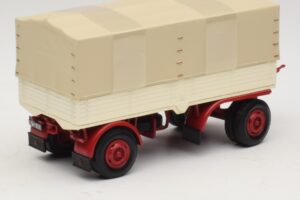Rimorchio per Camion Telone Bianco Rosso Minichamps 1:43 439159096 Pressofusione — immagine 2 di 6