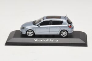 Vauxhall Astra H Sedan Azzurro Metallizzato Minichamps 1:43 ASTRA007 Pressofusione