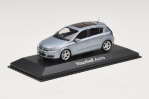 Vauxhall Astra H Sedan Azzurro Metallizzato Minichamps 1:43 ASTRA007 Pressofusione — immagine 2 di 4