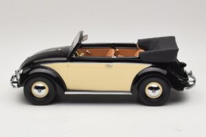 Volkswagen Beetle Cabriolet Nero Crema Minichamps 1:18 107054131 Resina — immagine 3 di 6