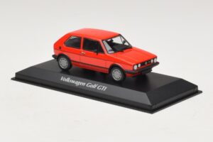 Volkswagen Golf GTI Mk1 Rosso Maxichamps 1:43 940055170 Pressofusione — immagine 3 di 4