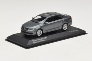 Volkswagen Jetta Mk6 Grey Metallic Minichamps 1:43 400059000 Pressofusione — immagine 2 di 4