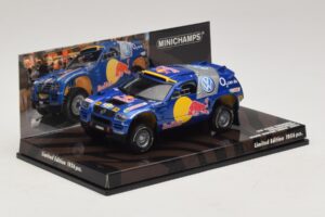 Volkswagen Race Touareg Red Bull Presentation Essen Motor Show 2004 Minichamps 1:43 436045300 Pressofusione — immagine 2 di 5