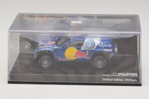 Volkswagen Race Touareg Red Bull Presentation Essen Motor Show 2004 Minichamps 1:43 436045300 Pressofusione — immagine 4 di 5