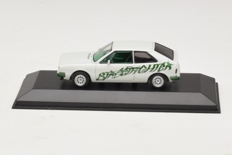 Volkswagen Scirocco Mk1 Streetfighter Bianco Minichamps 1:43 Volkswagen Scirocco Mk1 Streetfighter Bianco Minichamps 1:43 430050424 Pressofusione