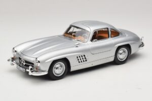 Mercedes 300 SL W198 Ali di gabbiano Argento Norev 1:18 183857 Pressofusione