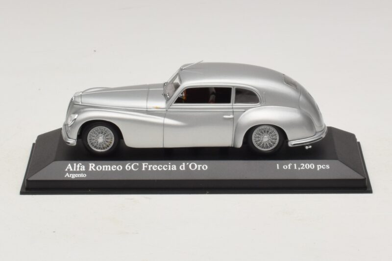 Alfa Romeo 6C 2500 Freccia d'Oro Argento Minichamps 1:43 400120480 Pressofusione