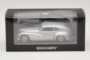 Alfa Romeo 6C 2500 Freccia d'Oro Argento Minichamps 1:43 400120480 Pressofusione — immagine 5 di 5