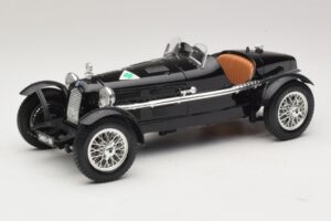 Alfa Romeo 8C Monza Nero Bburago 1:18 3014-P1 Pressofusione