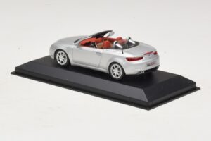 Alfa Romeo Giulia Spider Argento Minichamps 1:43 400120731 Pressofusione — immagine 3 di 5