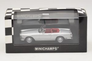 Alfa Romeo Spider 916 3.2 V6 24V Argento Minichamps 1:43 400120330 Pressofusione — immagine 4 di 5