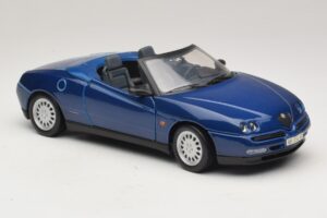 Alfa Romeo Spider 916 Blu Maisto 1:18 31831 Pressofusione — immagine 6 di 8