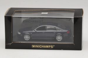 Audi RS6 C5 Blu Metallizzato Minichamps 1:43 400011702 Pressofusione — immagine 5 di 5