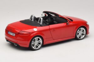 Audi TT 8J Roadster Tango Red Minichamps 1:18 5011400525 Pressofusione — immagine 3 di 8