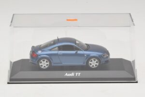 Audi TT 8N Blu Metallizzato Maxichamps 1:43 940017220 Pressofusione — immagine 4 di 5