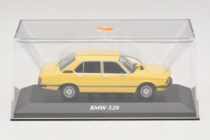 BMW 520 E12 Giallo Maxichamps 1:43 940023001 Pressofusione — immagine 4 di 5