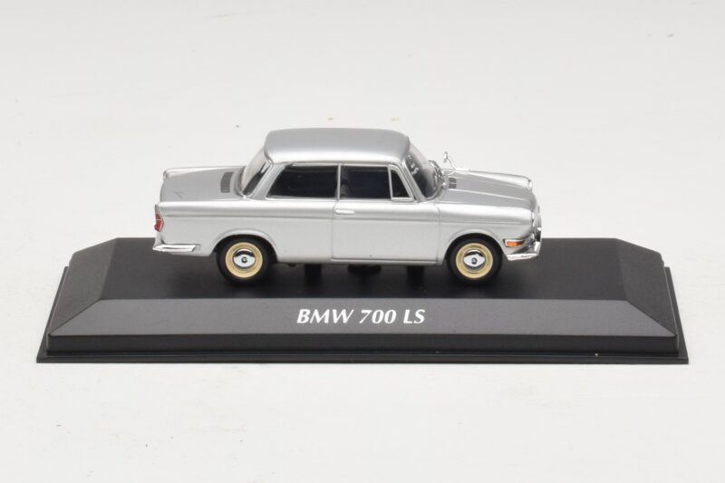 BMW 700 LS Argento Maxichamps 1:43 940023700 Pressofusione