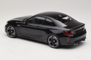 BMW M2 F87 Nero Metallizzato Minichamps 1:18 155026100 Pressofusione — immagine 5 di 6