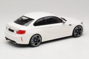 BMW M2 F87 Bianco Minichamps 1:18 155026104 Pressofusione — immagine 2 di 6