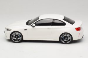 BMW M2 F87 Bianco Minichamps 1:18 155026104 Pressofusione — immagine 3 di 6