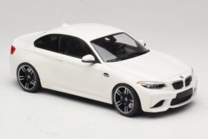 BMW M2 F87 Bianco Minichamps 1:18 155026104 Pressofusione — immagine 4 di 6