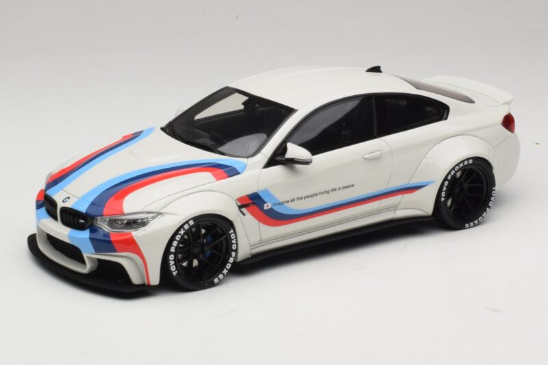 BMW M4 F82 Liberty Walk Scatola di Ricambio GT Spirit 1:18 GT067-R1 Resina