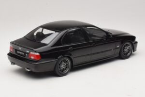 BMW M5 E39 Nero KK-Scale 1:18 KKDC181623 Pressofusione — immagine 2 di 6