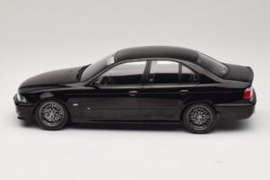 BMW M5 E39 Nero KK-Scale 1:18 KKDC181623 Pressofusione — immagine 3 di 6