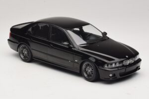 BMW M5 E39 Nero KK-Scale 1:18 KKDC181623 Pressofusione — immagine 4 di 6