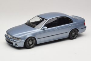 BMW M5 E39 Silverstone Blue Metallic KK-Scale 1:18 KKDC181622 Pressofusione