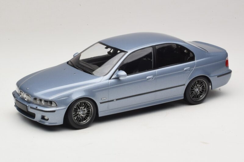 BMW M5 E39 Silverstone Blue Metallic KK-Scale 1:18 KKDC181622 Pressofusione