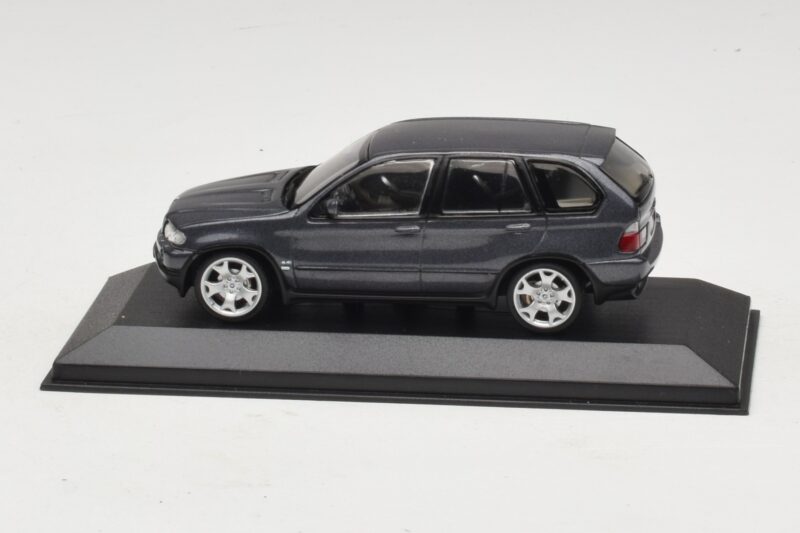 BMW X5 E53 4.4i Grigio Metallizzato Scatola Sostitutiva Minichamps 1:43 80420393166-R1 Pressofusione