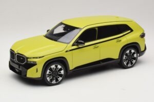 BMW XM G09 Giallo Minichamps 1:18 110023302 Pressofusione