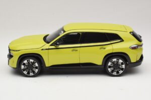 BMW XM G09 Giallo Minichamps 1:18 110023302 Pressofusione — immagine 4 di 8
