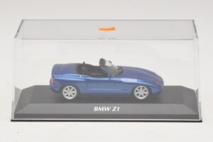 BMW Z1 E30 Blu Metallizzato Maxichamps 1:43 940020101 Pressofusione — immagine 4 di 5