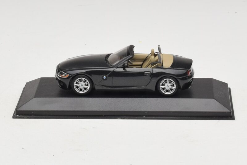 BMW Z4 E85 Nero Metallizzato Scatola Sostitutiva Minichamps 1:43 80420144055-R1 Pressofusione