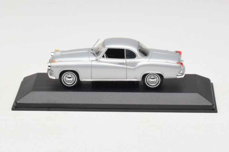 Borgward Isabella Coupé Argento Minichamps 1:43 400096031 Pressofusione