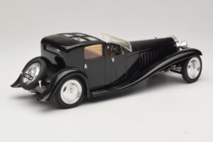 Bugatti Royale Nero Solido 1:18 8001 Pressofusione — immagine 2 di 6