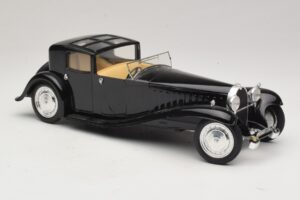 Bugatti Royale Nero Solido 1:18 8001 Pressofusione — immagine 4 di 6