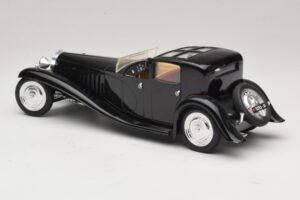 Bugatti Royale Nero Solido 1:18 8001 Pressofusione — immagine 5 di 6