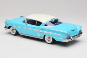 Chevrolet Bel Air Impala Coupe Turchese & Crema KK-Scale 1:18 KKDC181593 Pressofusione — immagine 5 di 6