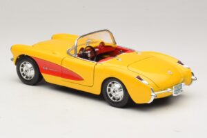Chevrolet Corvette C1 Cabrio Giallo Rosso Bburago 1:18 3034-M2 Pressofusione — immagine 7 di 8