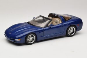 Chevrolet Corvette C5 Commemorative Edition Blu AUTOart 1:18 71157 Pressofusione — immagine 3 di 9