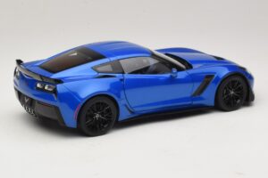 Chevrolet Corvette C7 Z06 Laguna Blue Tintcoat AUTOart 1:18 71265 Composito — immagine 3 di 8